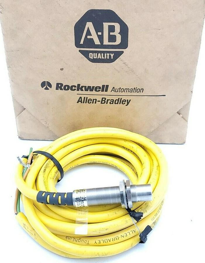 Used NEW ALLEN BRADLEY 871TM-B8N18-HX PROXIMITY SWITCH 40-250VAC/DC SER. A