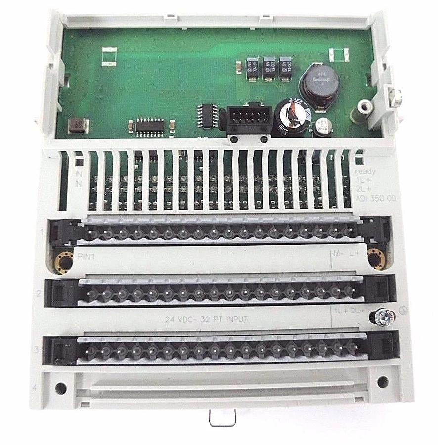 Used SCHNEIDER MODICON TSX MOMENTUM 170ADI35000 I/O BASE 32DI 24VDC, PV: 07, RL: 20