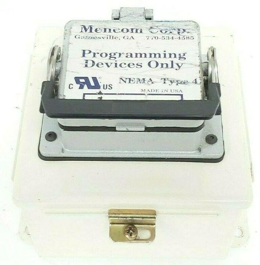 Used MENCOM CORP NEMA TYPE 4 PROGRAMMING PORT W/ 6''x6''x4'' IN. ENCLOSURE