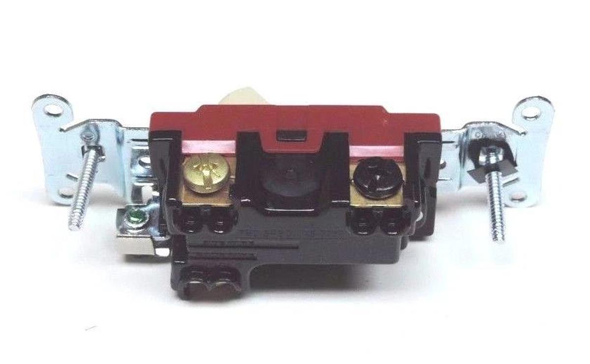 Used LOT OF 10 NIB 1223I HUBBELL PRO TOGGLE SWITCH 3-WAY IVORY 20A, 120/277 VAC