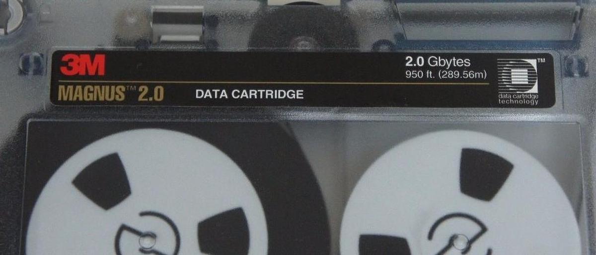 Used LOT OF 4 3M MAGNUS 2.0 DATA CARTRIDGES 2.0 GBYTES 950FT