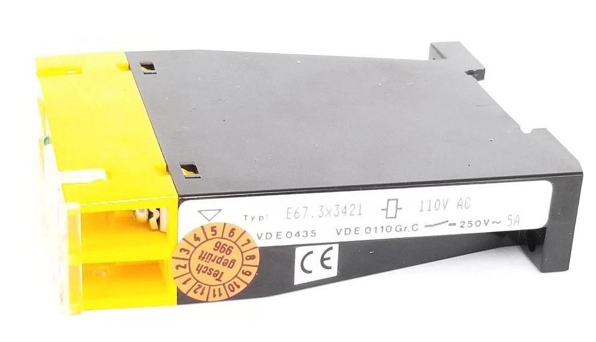 NEW TESCH E67.3X3421 TIME RELAY 0.15-3SEC, 110VAC, 250V~5A *MISSING PARTS*