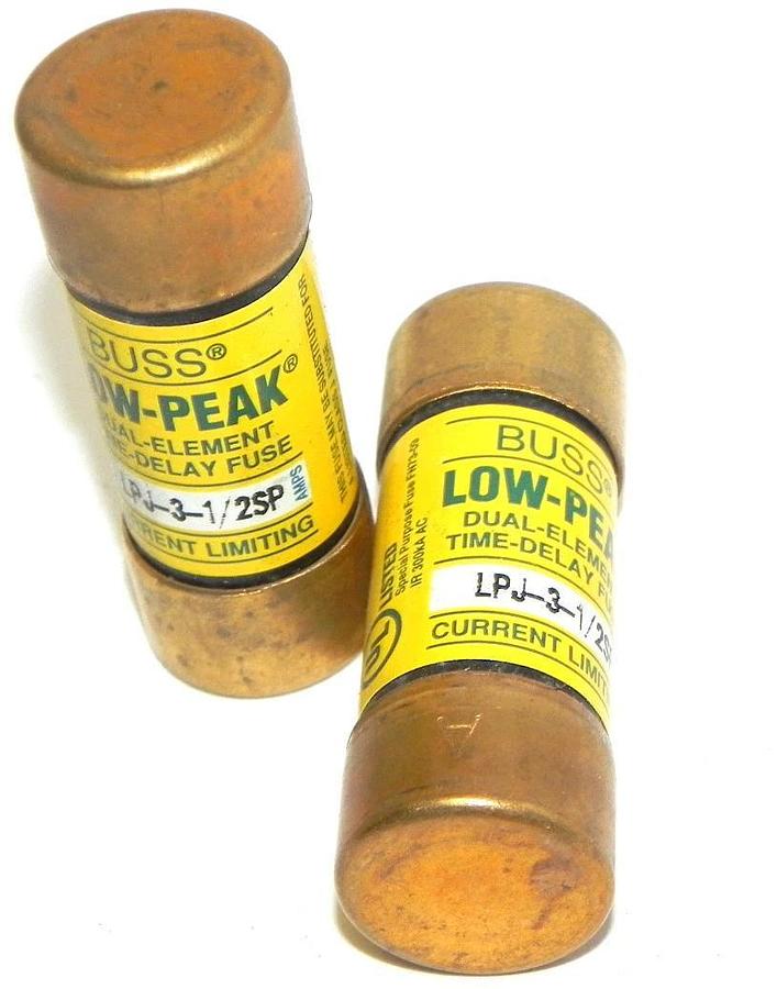 Used LOT OF 2 BUSSMANN LPJ-3-1/2SP LOW-PEAK FUSES 600V CLASS J