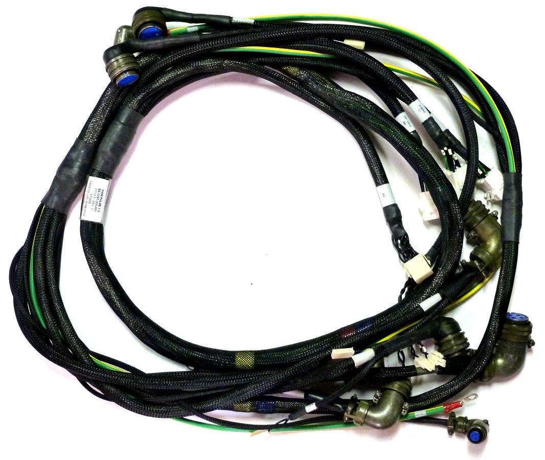 Used FANUC EE-3287-325-001 REV. C PWR/PULSE 1-3 ROBOT CABLE EE3287325001