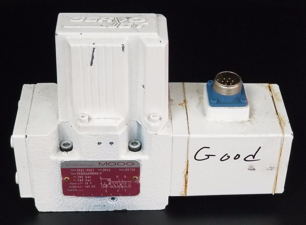 Used MOOG MODEL D661-5002 SERVO VALVE TYPE P60HXAA5NSM0-P