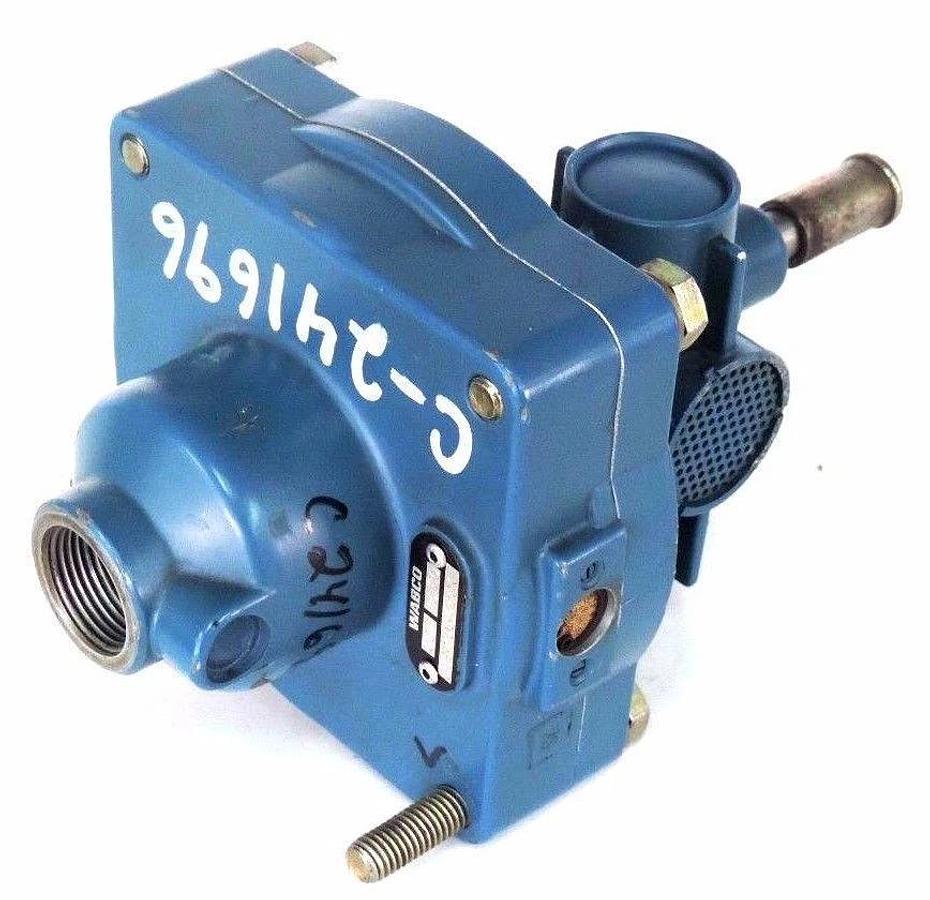 Used WABCO 002 1680 3752050000 CONTROL VALVE 00216803752050000