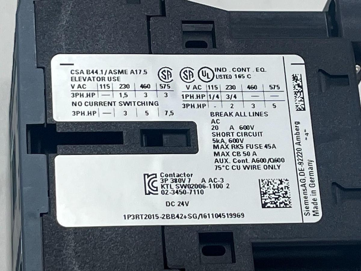 Used 2 SIEMENS Sirius 3RT2015-2BB42 Contactor 7A 24VDC 3-Pole Size S00 DIN Rail Mount