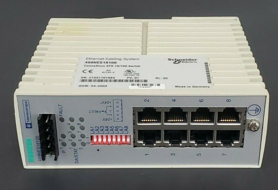 Used TELEMECANIQUE MODICON 499NES18100 CONNEXIUM 8TX 10/100 SWITCH PV: 01 RL: 00