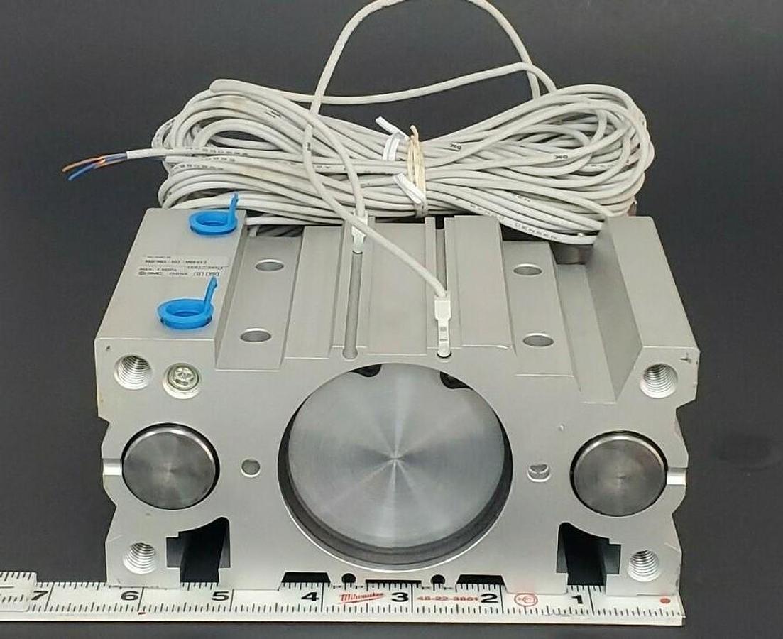 Used NEW SMC MGPM63-50Z-M9BWVZ MGP-Z SERIES CYLINDER MGPM6350ZM9BWVZ MAX. 1.0MPa