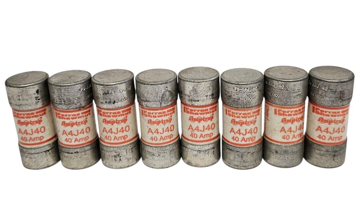 Used LOT OF 8 FERRAZ SHAWMUT A4J40 AMP TRAP FUSES 40A