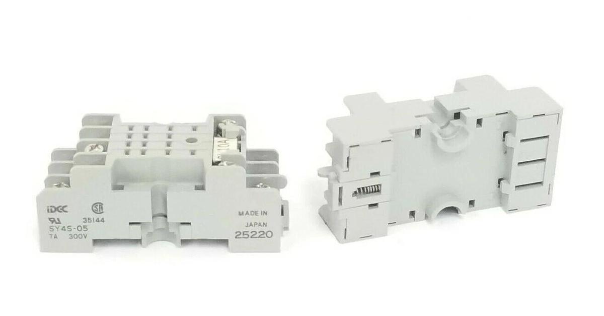 Used LOT OF 2 IDEC SY4S-05 RELAY SOCKET BASES 35144 7A 300V 25220 SY4S05