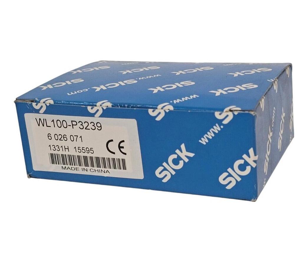 NIB SICK WL100-P3239 RETRO-REFLECTIVE SENSOR 6026071