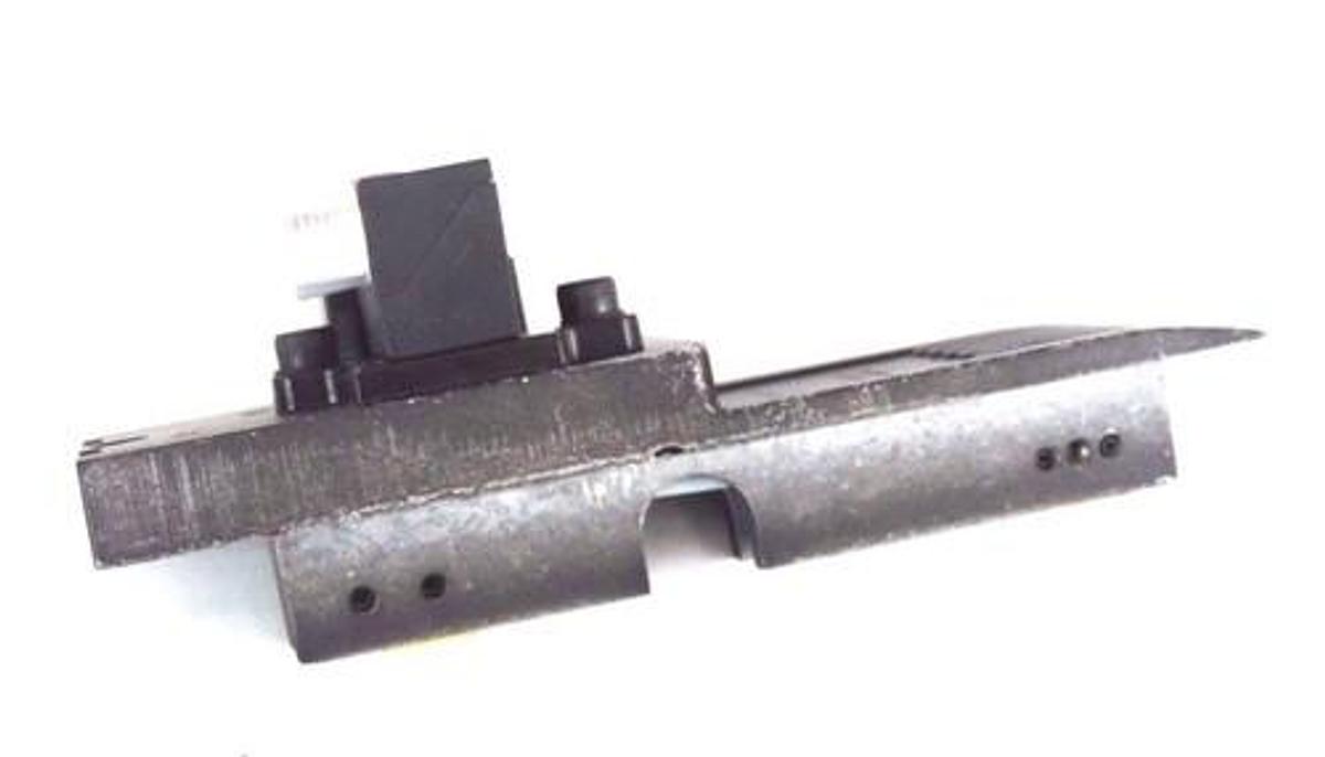 Used TURCK NI2-Q6,5-ADZ32-0,16-FSB5.4X4/S304 SENSOR W/ NORGREN MOUNTING BRACKET