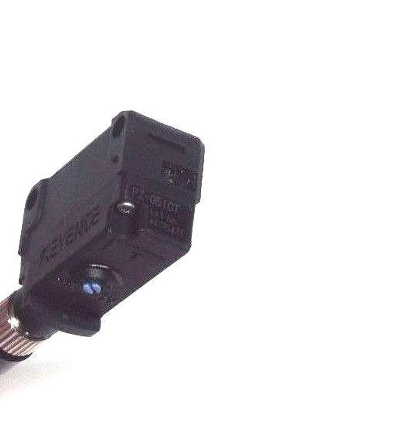 Used KEYENCE PZ-G51CT PHOTOELECTRIC TRANSMITTER W/ PZ-G51CPR PHOTOELECTRIC RECEIVER