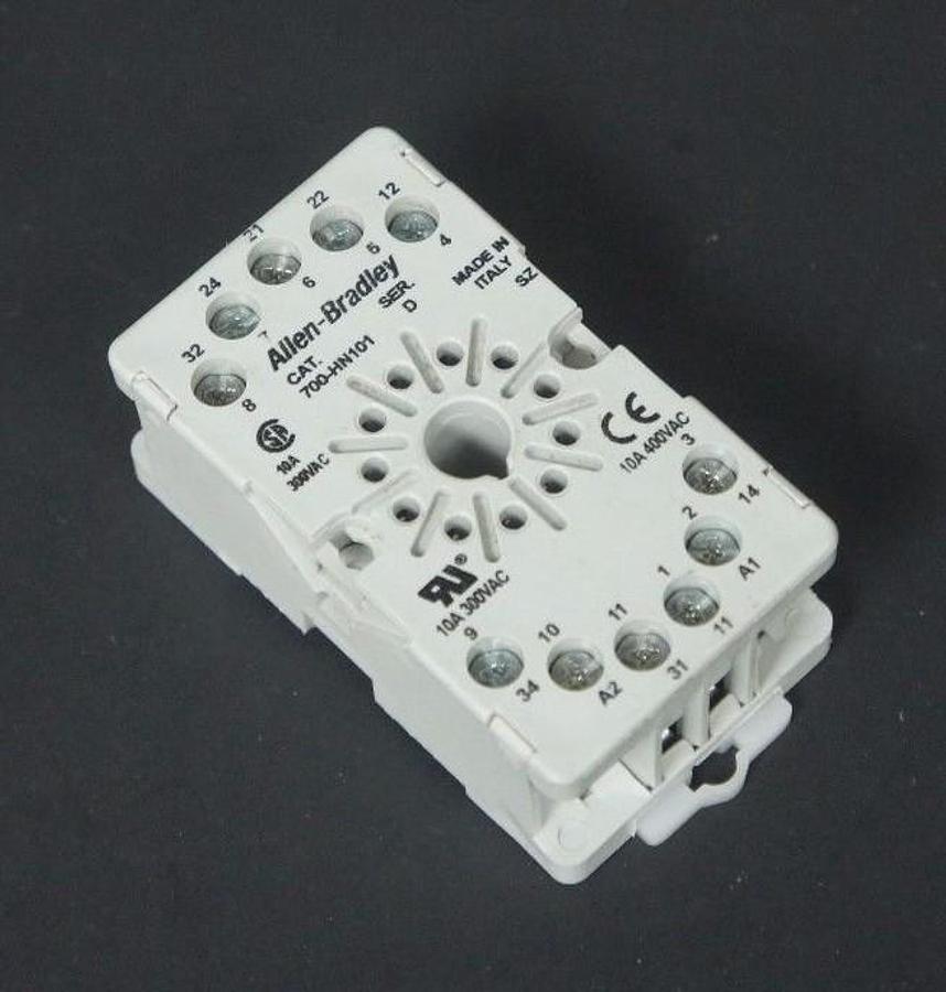Used ALLEN BRADLEY 700-HN101 SER. D RELAY SOCKET 700HN101, 11-PIN, 10A, 300VAC