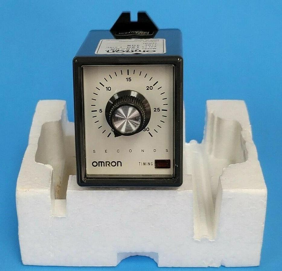 Used OMRON STP-MND-AB-UA TIME DELAY RELAY 0.5-30 SEC 8PIN STPMNDABUA IN BOX