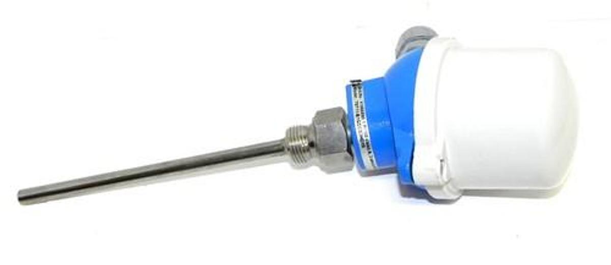 Used NEW EH TST11-B1GDDS3HD10 TEMP. TRANSMITTER ORDER NO. 41684890 1 PT100 CLASS A