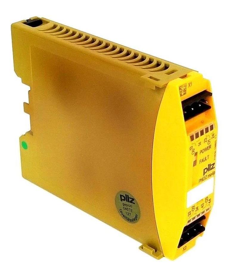 Used PILZ PNOZ-MO4P SAFETY RELAY EXPANSION MODULE PNOZMO4P