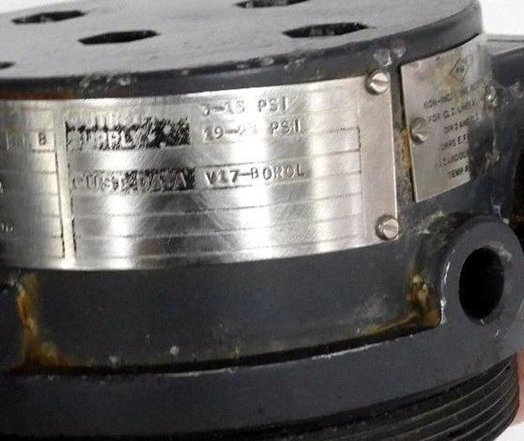 Used FOXBORO E69F-T12-S CONVERTER E69FT12S, REF NO. 4607089, INPUT: 4-20 mA