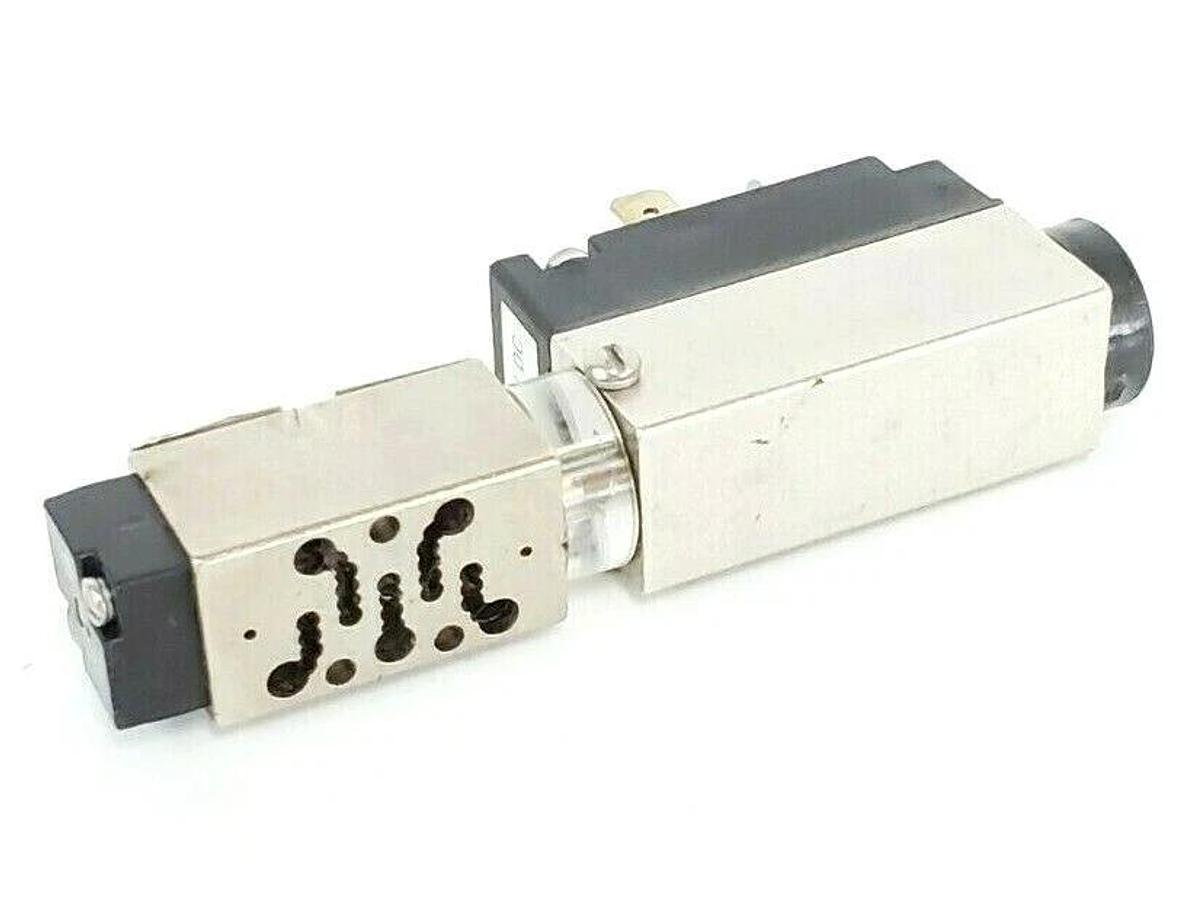 NEW DYNAMCO INC D3336GL0 SOLENOID VALVE 24VDC