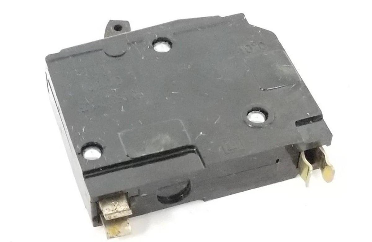 Used LOT OF 10 SQUARE D TYPE QO 120/240VAC 1 POLE CIRCUIT BREAKERS LM-2120