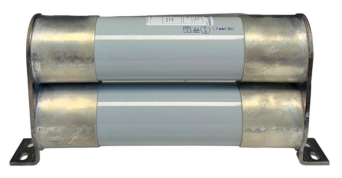 Used EATON BUSSMANN 5BCLS-36R DOUBLE-BARREL FUSE 5.08kV 650(36R)A CLS 9570D64G02 NSMP