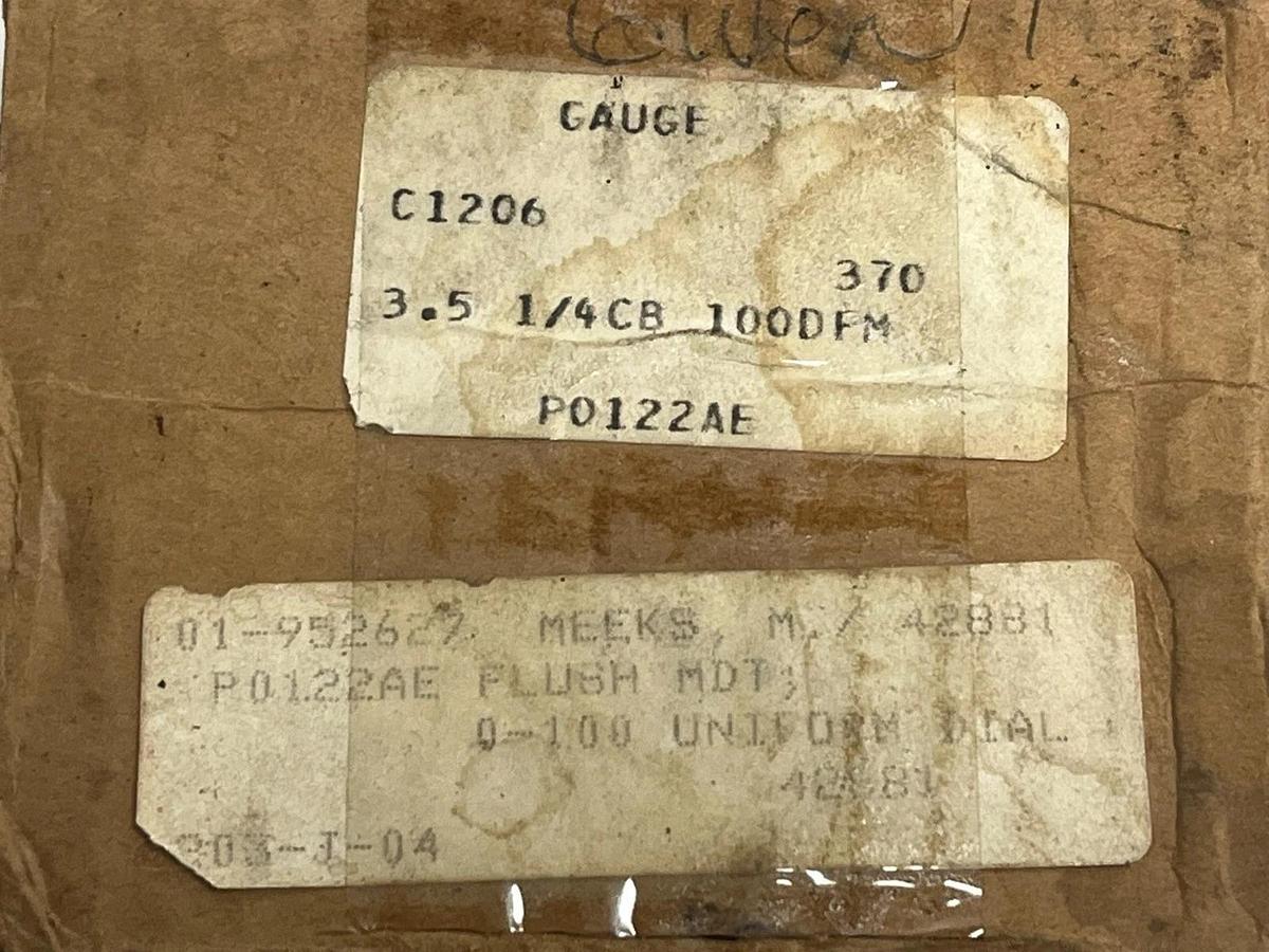 Foxboro P0122AE Flush Mount Pressure Gauge 3-15 PSI 0-100 Dial New Open Box