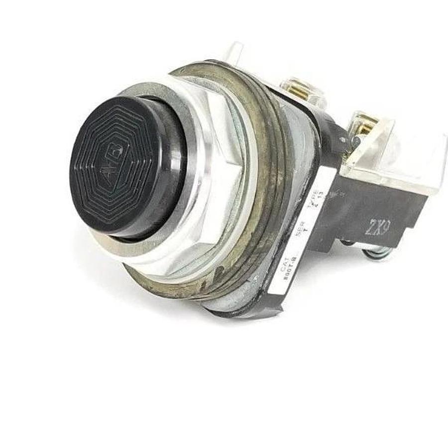 Used ALLEN BRADLEY 800T-B SER. T PUSH BUTTON BLACK W/ 800T-XA SER. C BLOCK