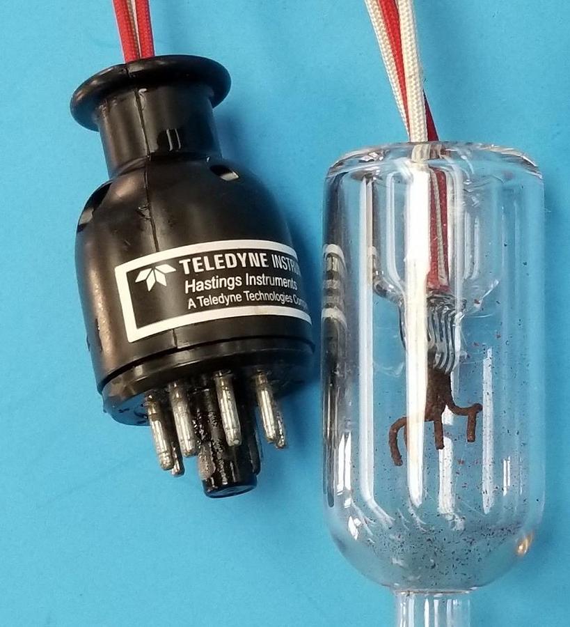 Used TELEDYNE INSTRUMENTS DV-20 VACUUM GAUGE TUBE 8-PIN 0-1000 MTORR