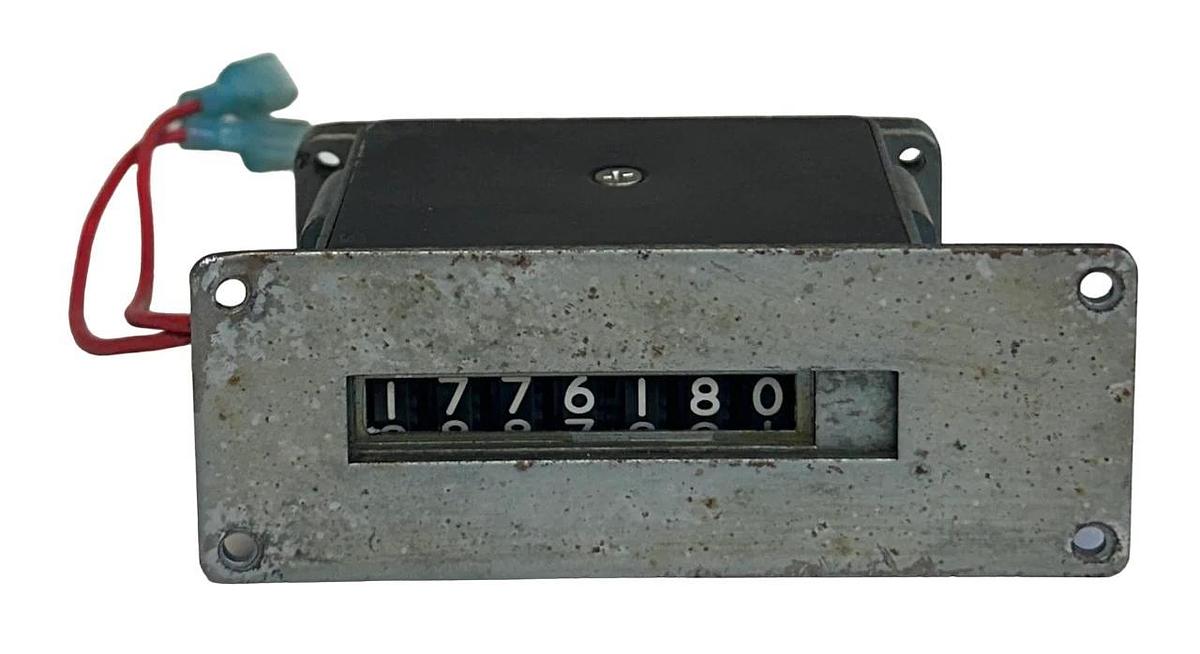 Used EATON DURANT 7-Y-1-3-RMF-PM-U / 31026-402 COUNTER 7-DIGIT 115VAC 7W USNP