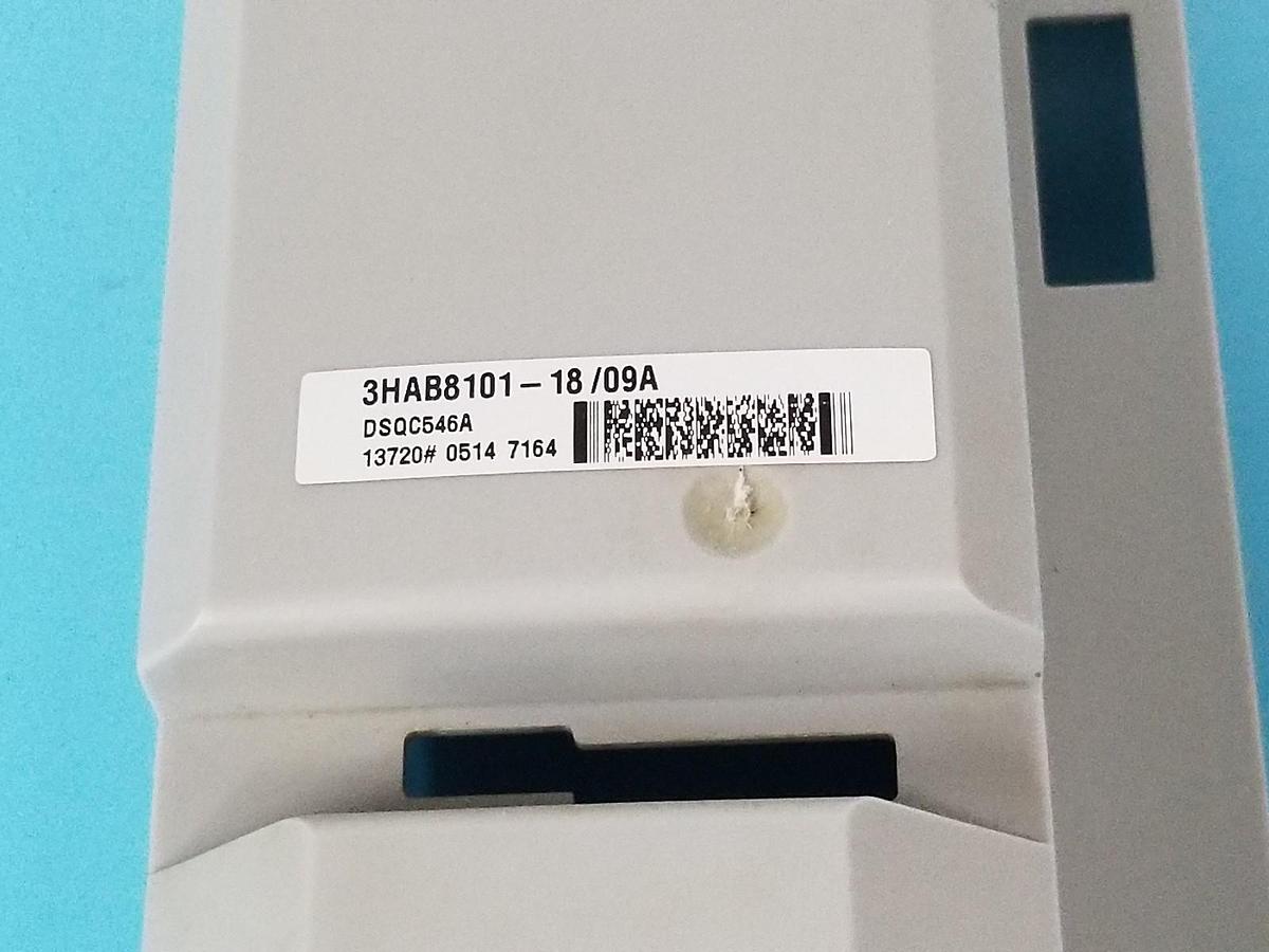 Used ABB INMOTION FACEPLATE COVER FOR 3HAB8101-18/09A SERVO DRIVE DSQC546A