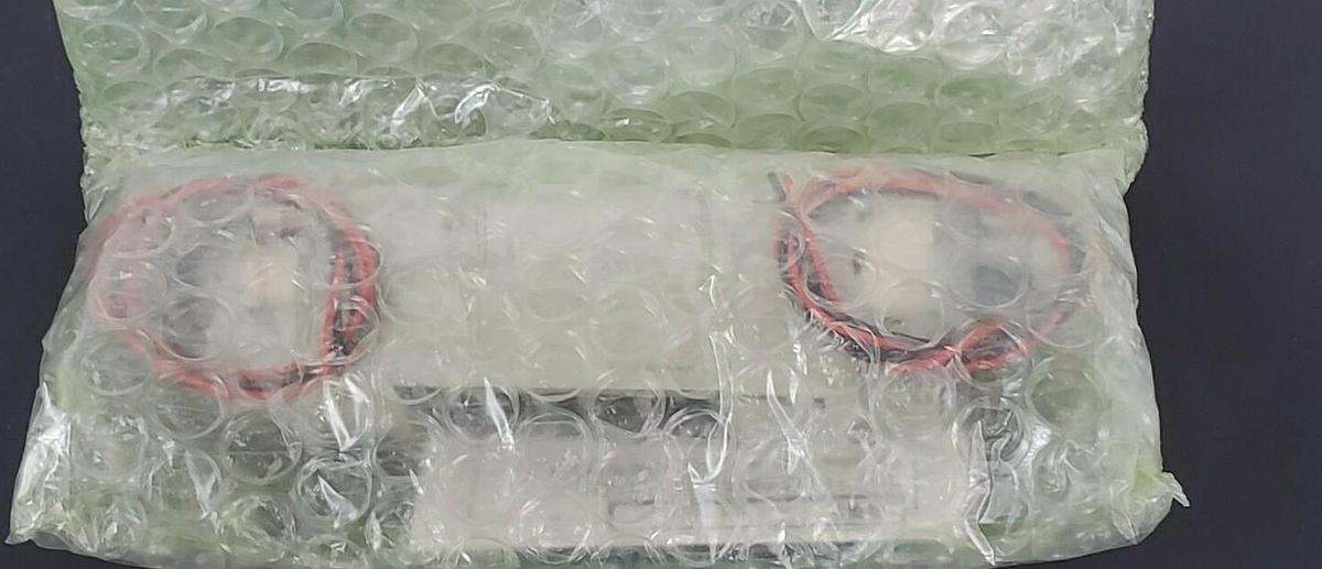 NIB CKD 4GE229R-00-E2-3 SOLENOID VALVE 4GE229R00E23, DC24V