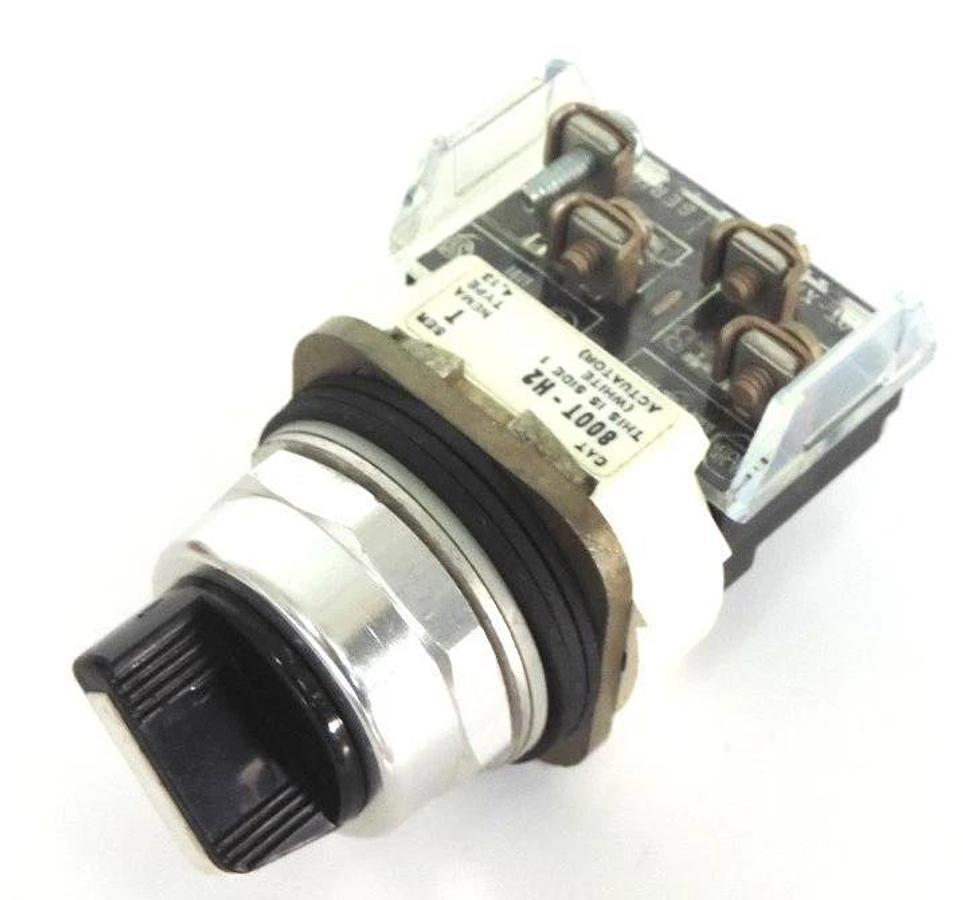 Used ALLEN BRADLEY 800T-H2 SELECTOR SWITCH SER. T W/ 800T-XA SER. C CONTACT BLOCK