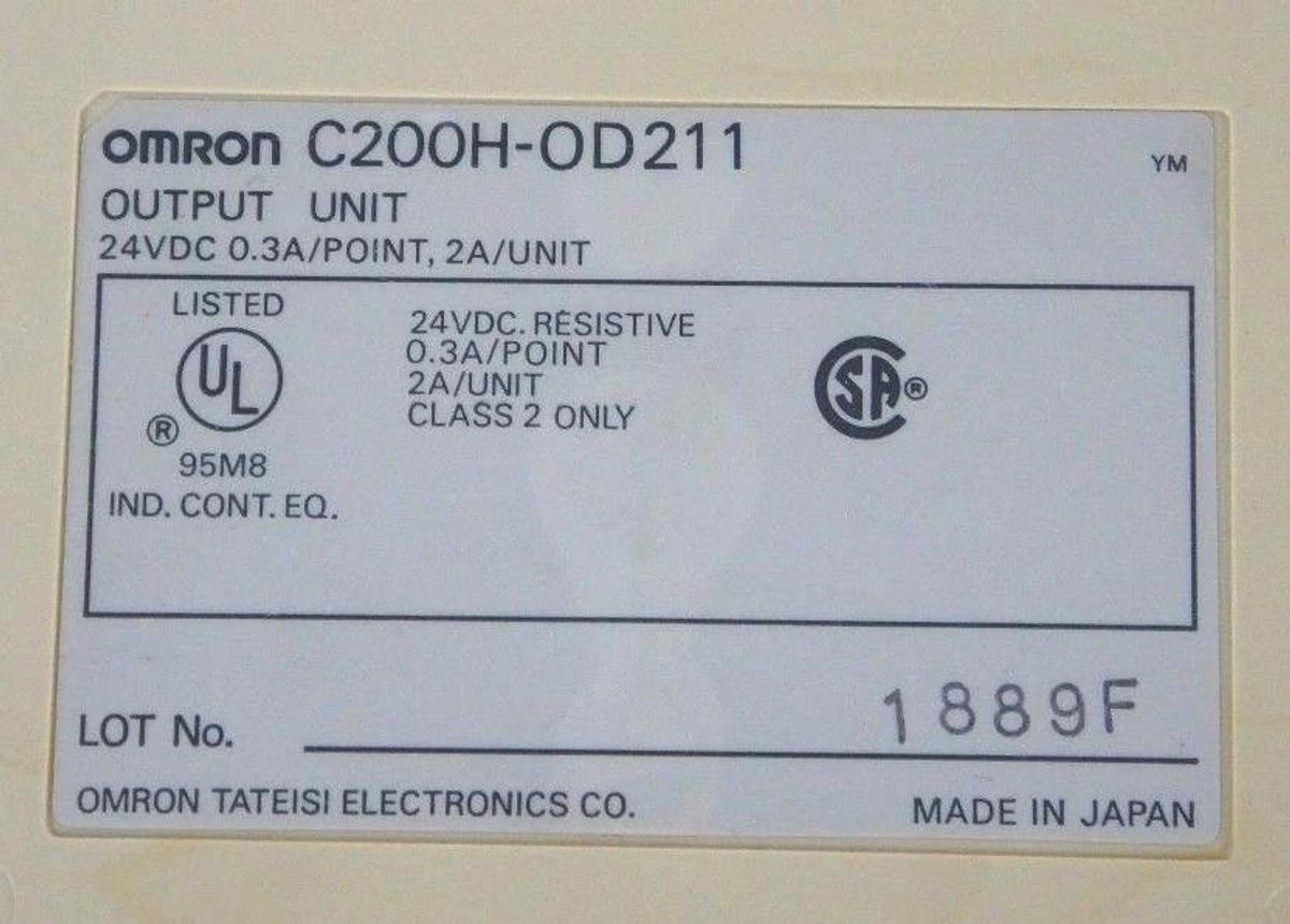 Used OMRON C200H-OD211 OUTPUT UNIT 24VDC 0.3A/POINT .2A UNIT C200H-0D211 - LOT OF 8