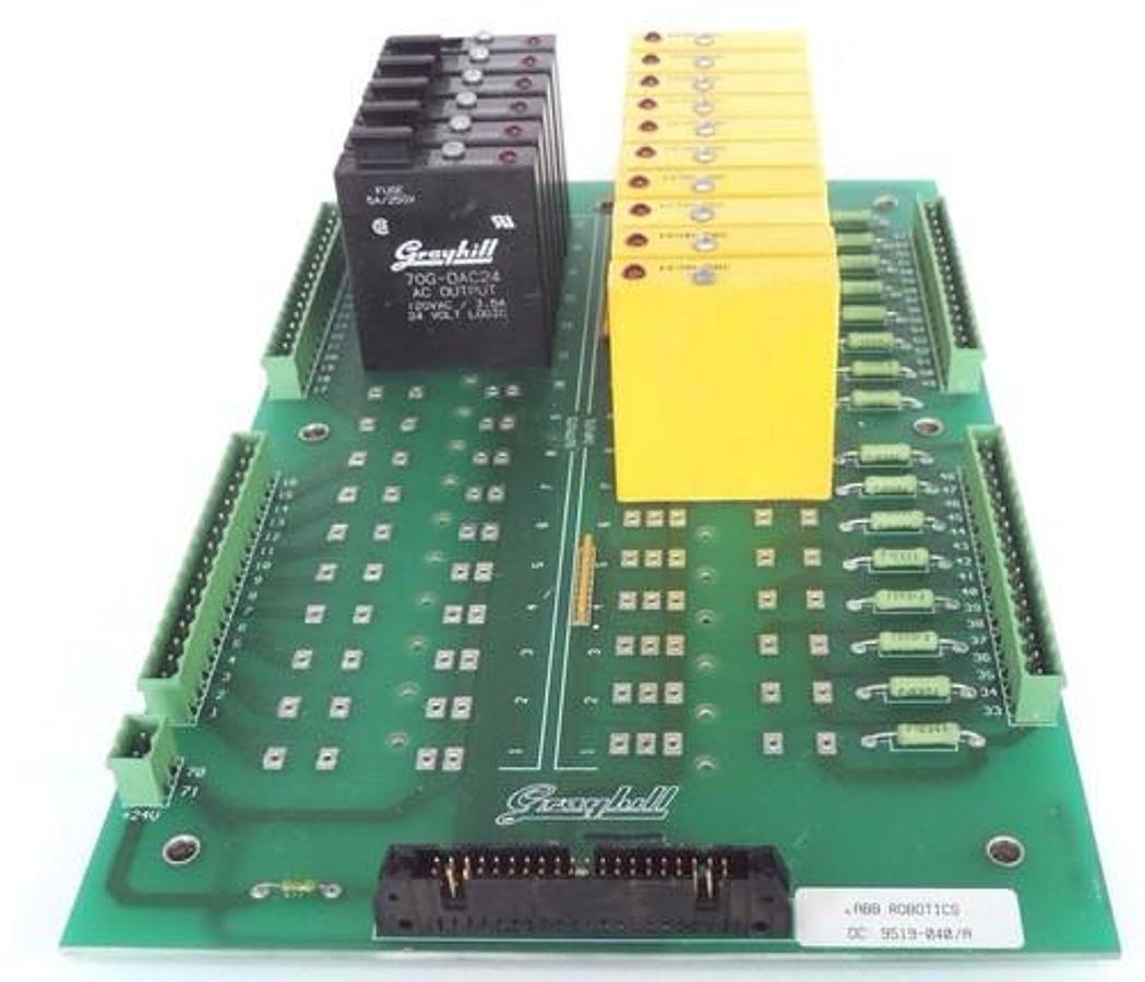 Used GRAYHILL 70AD3444 REV. A BOARD 9519-040/A W/ 70G-IAC24 & 70G-OAC24 MODULES