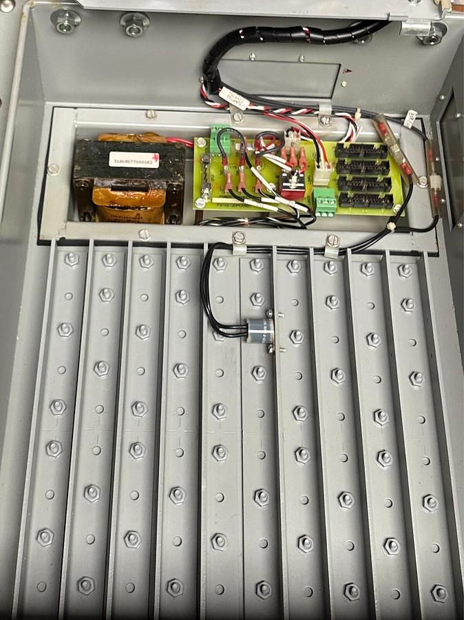 Used NEW GE DRIVE SYSTEMS 3VNFJ053DI001 / 3VNFJ053D CONTROL PANEL 115/230VAC NSNP