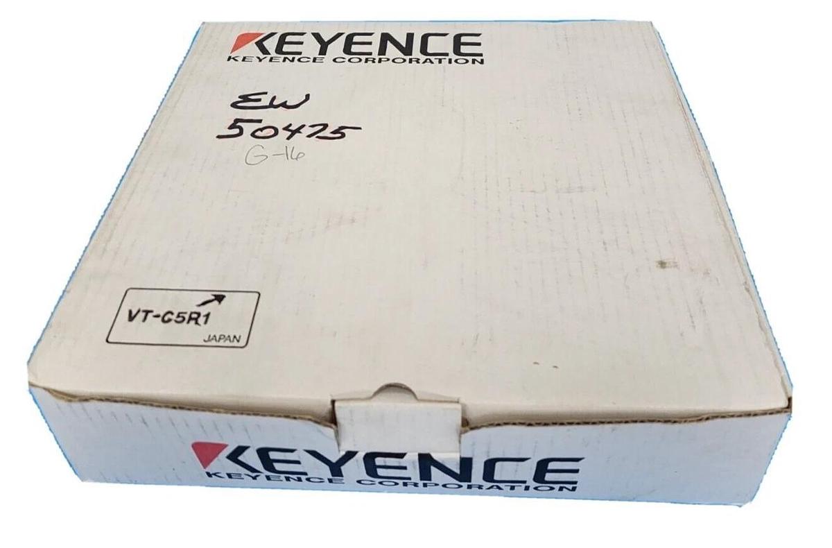 Used NIB KEYENCE VT-C5R1 TOUCH PANEL DISPLAY CABLE ASSEMBLY CORDSET VTC5R1