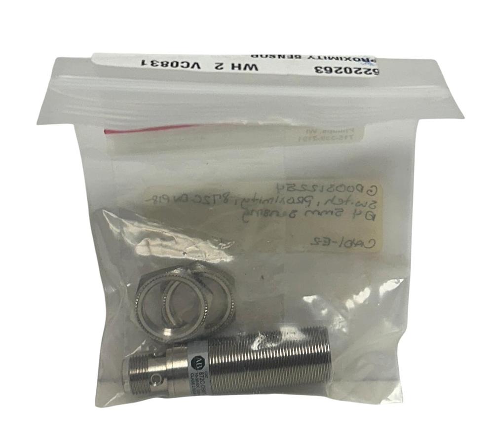 Used ALLEN BRADLEY 872C-D5NP18-D4 /E BULLETIN 872C INDUCTIVE PROXIMITY SENSOR NSNP