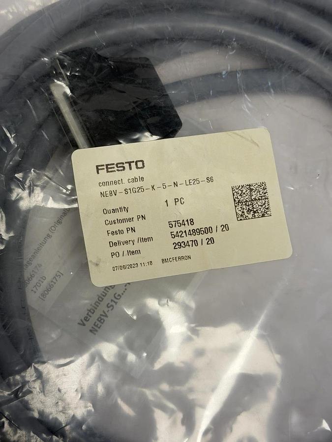 Used NEW FESTO NEBV-S1G25-K-5-N-LE25-S6 CONNECTING CABLE MAT. NO. 575418 / 5 METERS