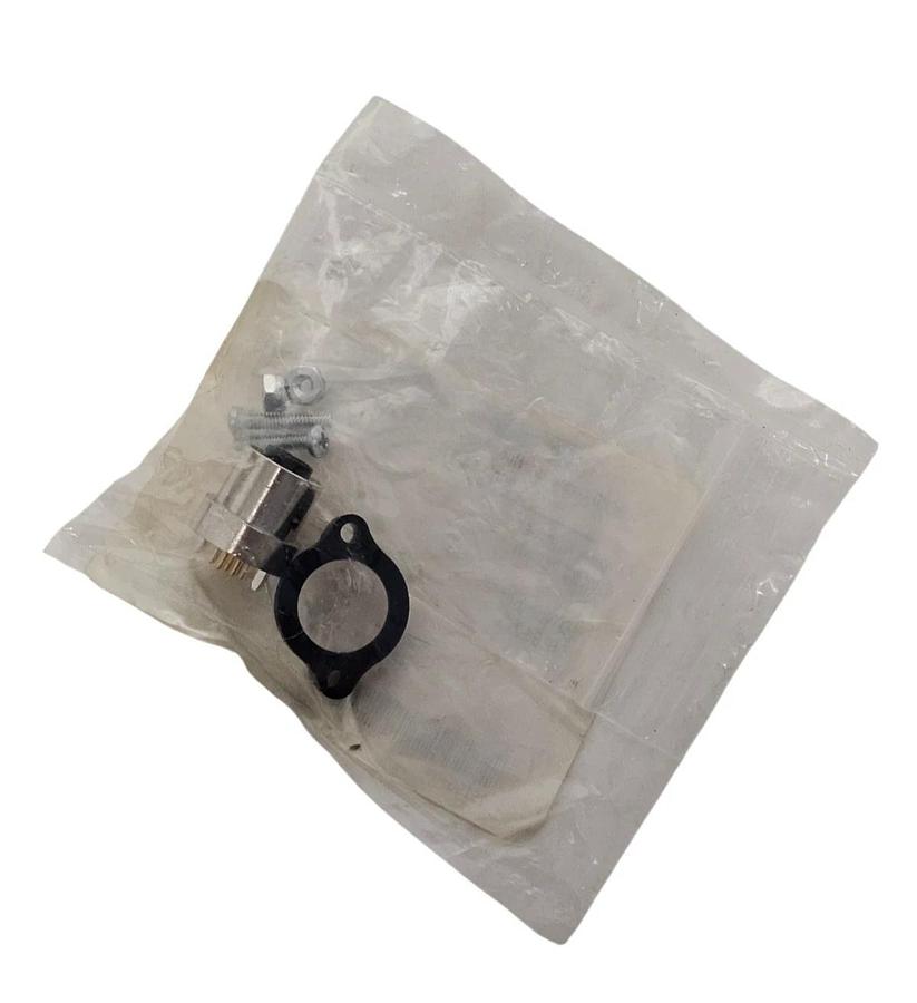 Used NEW TURCK FK 84-PCB KIT RECEPTACLE ID NUMBER: U8612-1