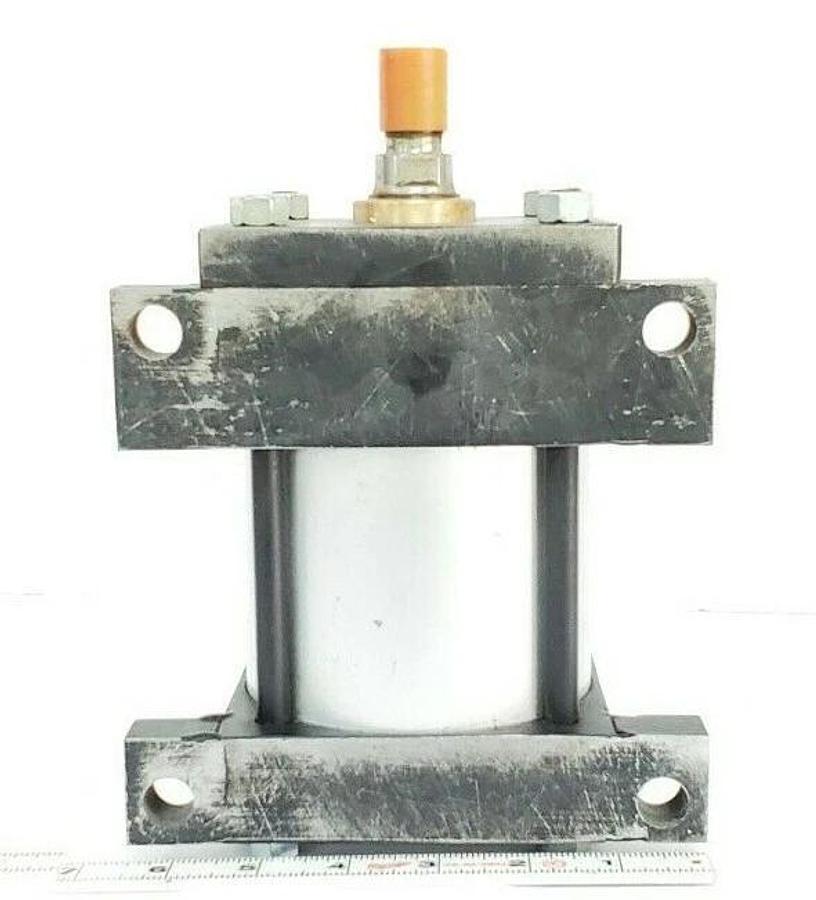 Used CUNNINGHAM MODEL AA PNEUMATIC CYLINDER 4" BORE, 2" STROKE, 250PSI, 4AANS2N211250