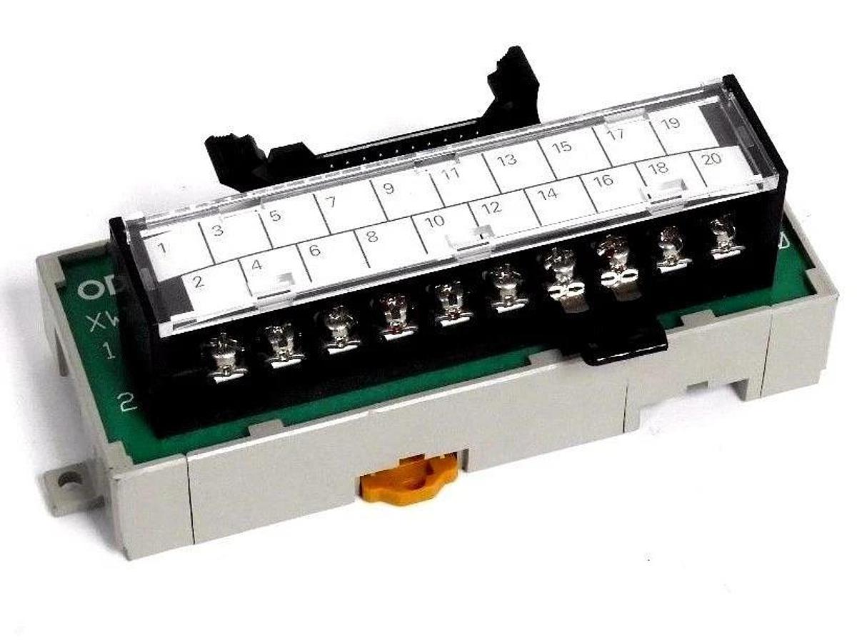 NEW OMRON XW2B-20G5 CONNECTOR TERMINAL 20 POINT XW2B20G5