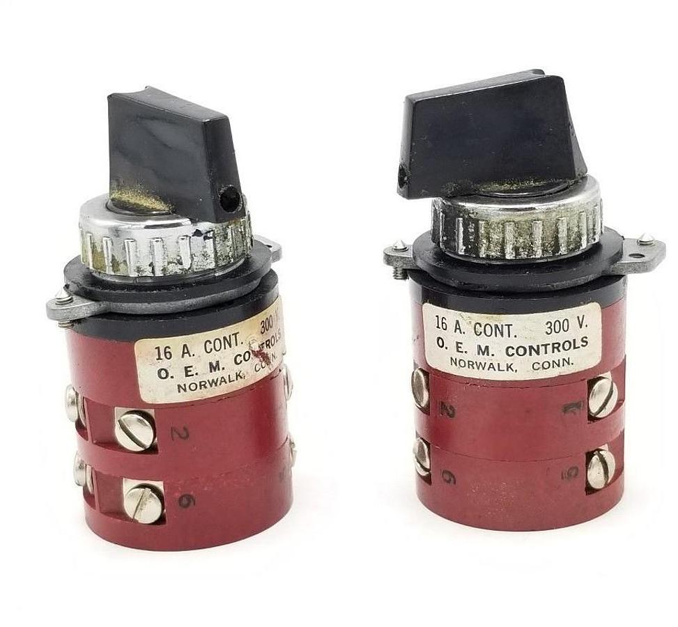 Used LOT OF 2 OEM CONTROLS VN102T656 SELECTOR SWITCHES 16A, 300V
