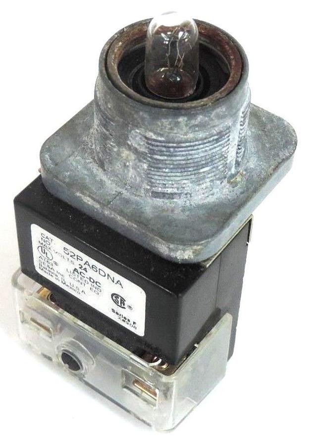 Used SIEMENS 52PA6DNA ILLUMINATED INDICATOR LIGHT PUSHBUTTON 24V 1NO-1NC PUSH TO TEST