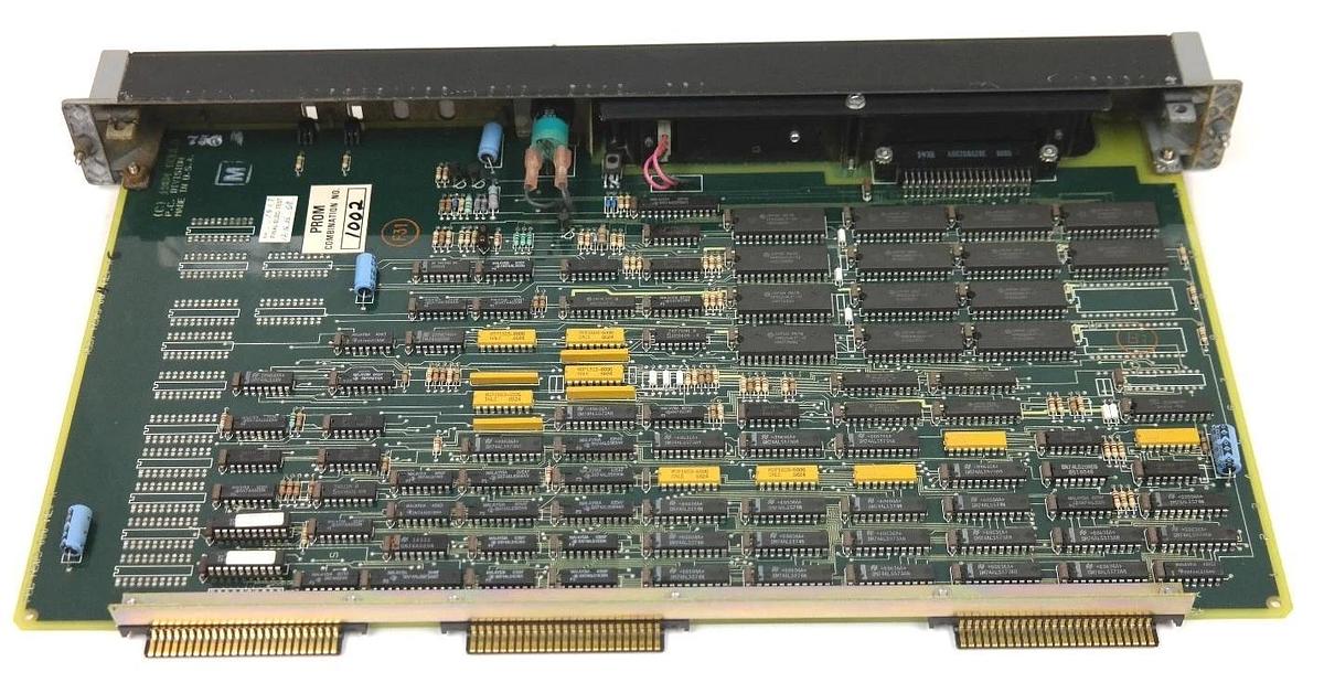 Used GOULD MODICON M909-000 MEMORY MODULE REV A WITH KEY PCBM909000