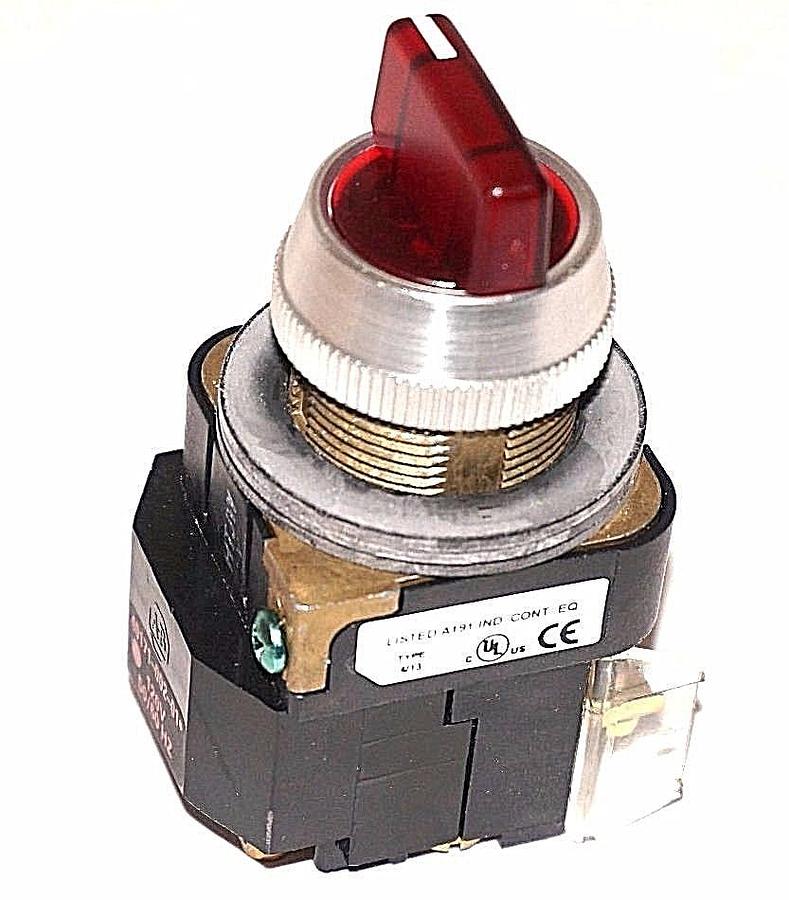 Used NIB ALLEN BRADLEY 800T-16JR2KB7AX ILLUMINATED SELECTOR SWITCH SER. U