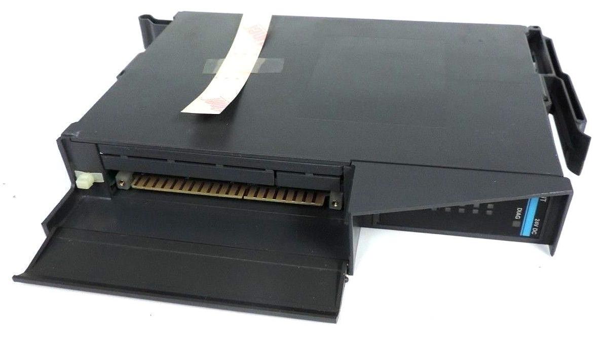 Used GIDDINGS & LEWIS 502-03605-00R2 INPUT MODULE PIC900 14-30VDC 5020360500R2