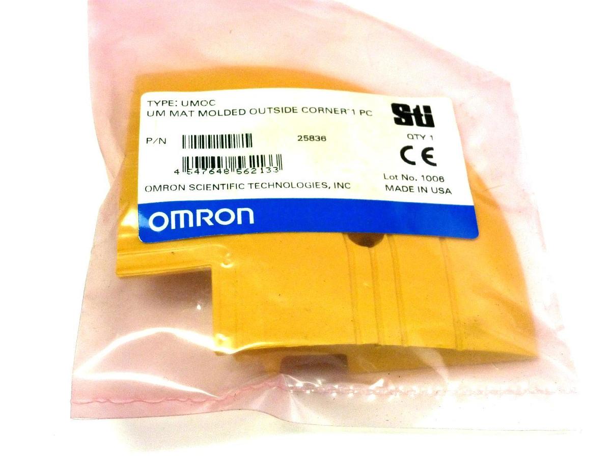 Used OMRON STI UMOC 25836 UM MAT MOLDED OUTSIDE CORNER 1 PC UM0C NEW