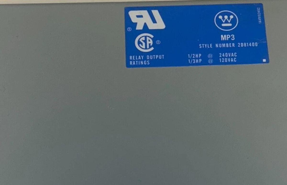 Used WESTINGHOUSE INGERSOLL RAND 2D81400G11 / 1X15846 AIR COMPRESSOR CONTROLLER USNP