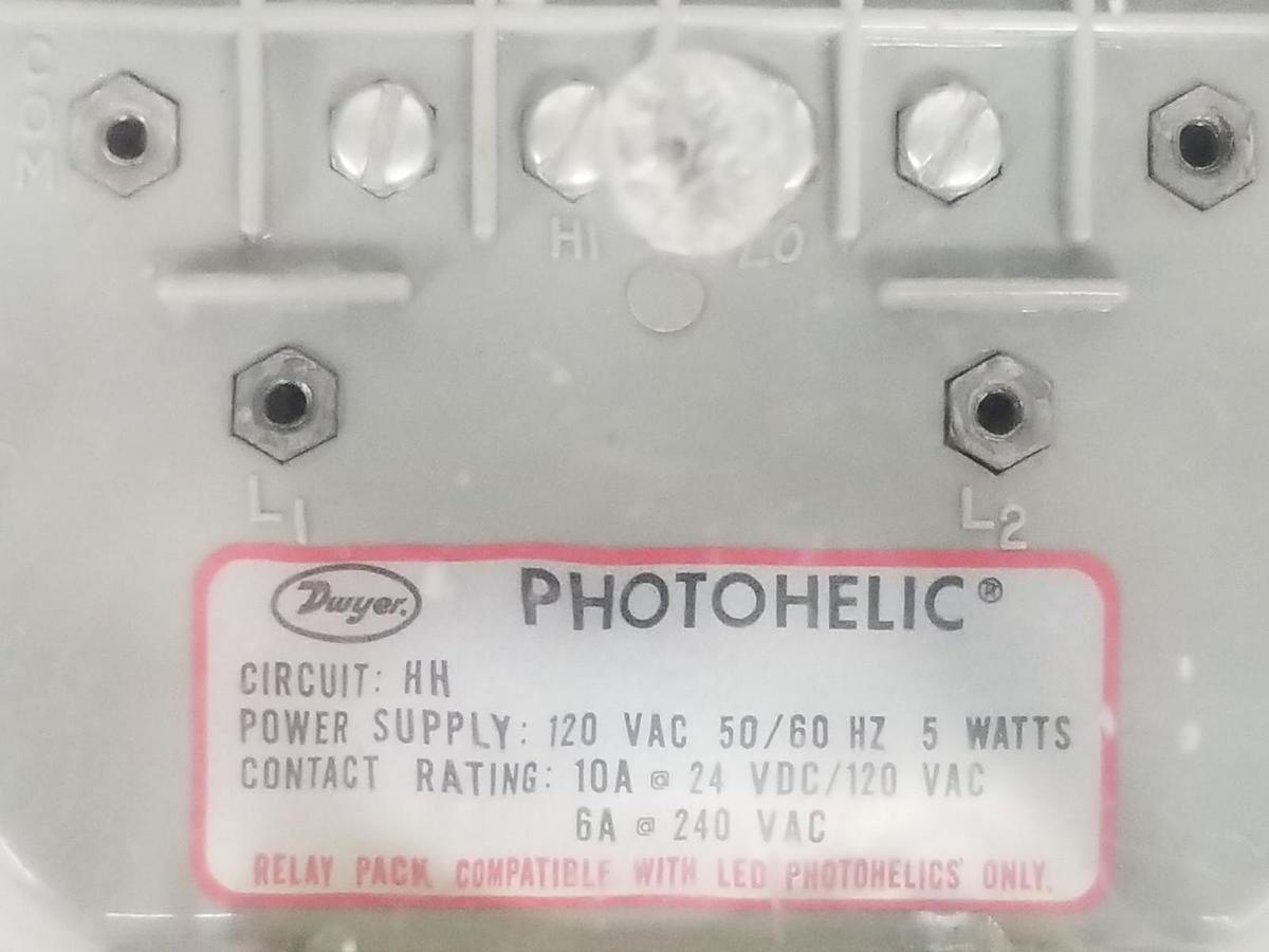 Used DWYER 13-160136-02 PHOTOHELIC PRESSURE GAGE WE1206LR50 , CIRCUIT: HH 120V